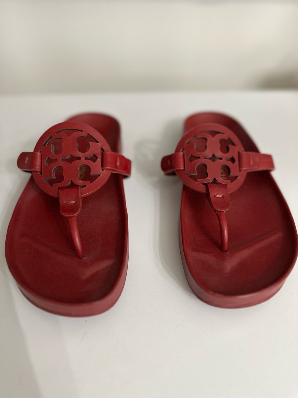 Tory Burch Miller Cloud Leather Thong Sandals -RED